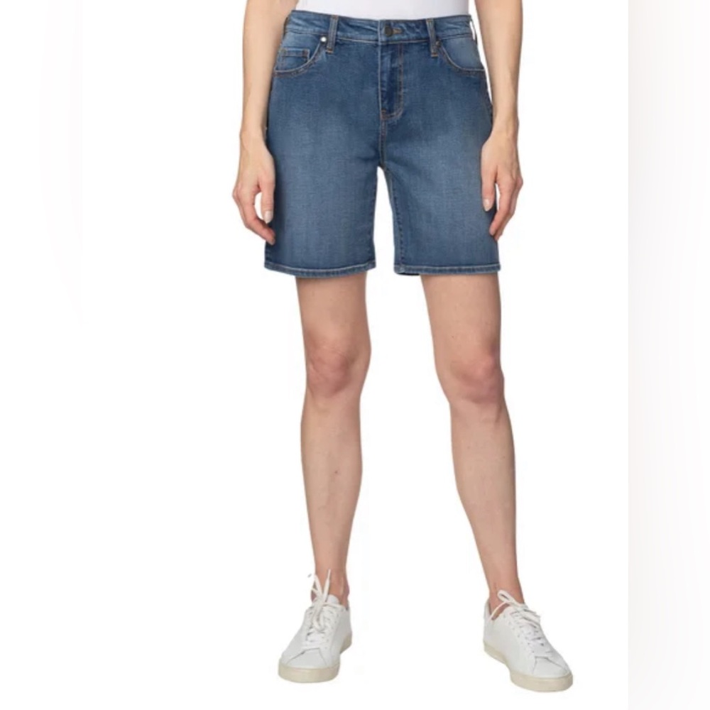 Buffalo Women's Denim Short | 14